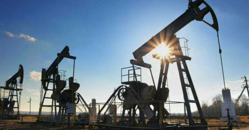 বিশ্ববাজারে তেলের দাম দ্রুত ঊর্ধ্বমুখী। ফাইল ছবি