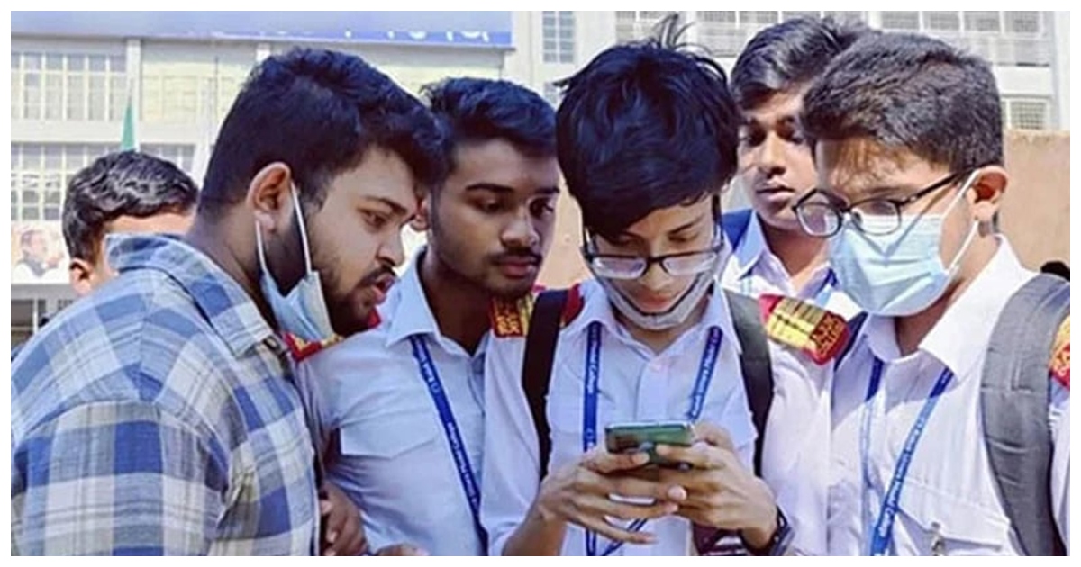 এ বছর কমেছে পাসের হার। ছবি: সংগৃহীত