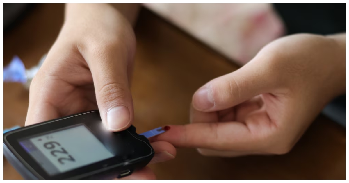 অস্বাস্থ্যকর জীবনযাপন ও অসচেতনতার কারণে যেকোনো বয়সেই আক্রান্ত হতে পারেন প্রি-ডায়াবেটিসের। ছবি: এবিসি নিউজ