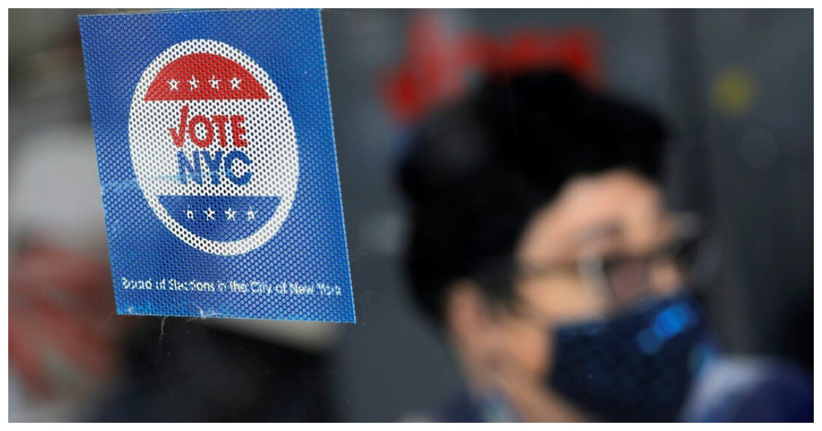 শুরু হয়েছে নিউ ইয়র্ক ও নিউ জার্সিতে ভোট গ্রহণ। ছবি: রয়টার্স