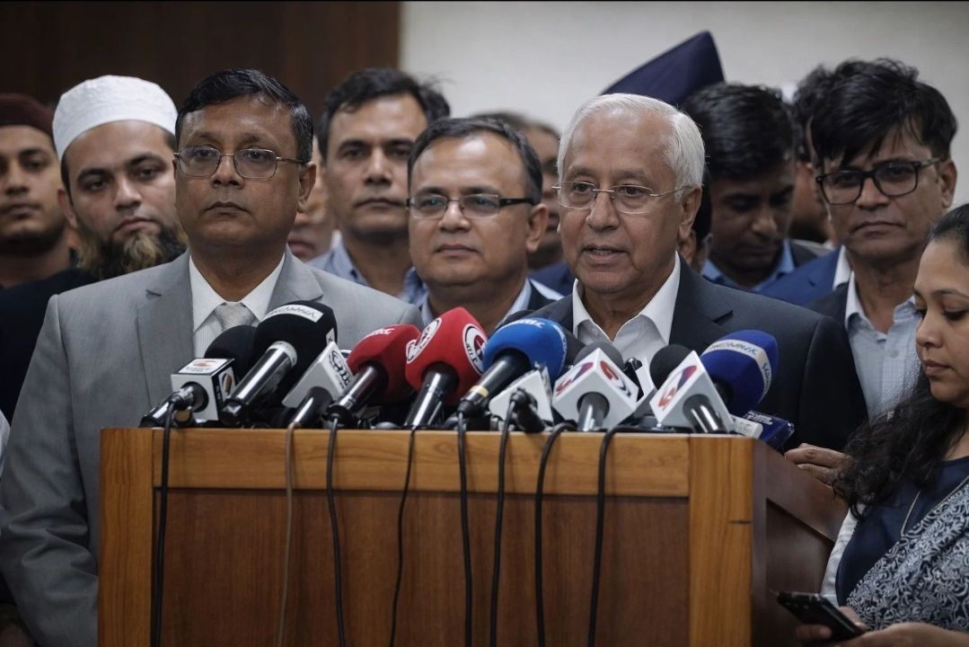 নির্বাচনের আনুষ্ঠানিক ফলাফল ঘোষণা: গণভোটে কার বিজয়?