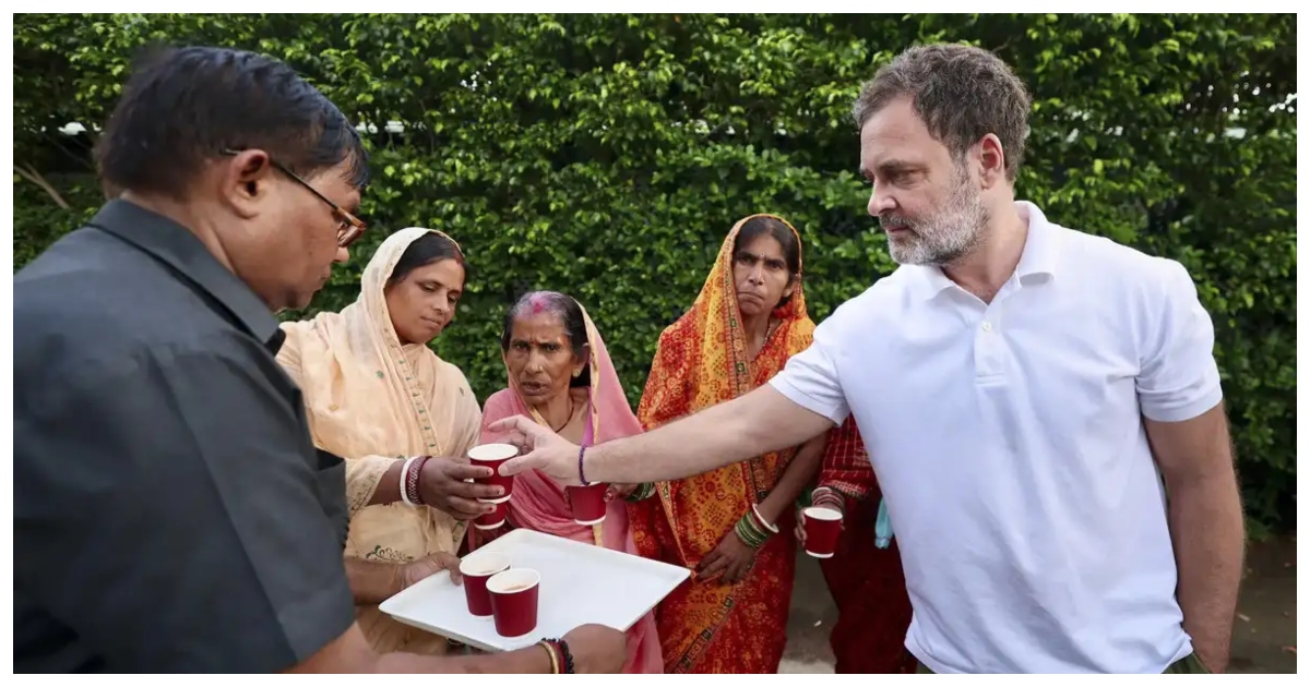 বিহারের ভোটারদের সাথে রাহুল গান্ধী। ছবি: হিন্দুস্তান টাইমস