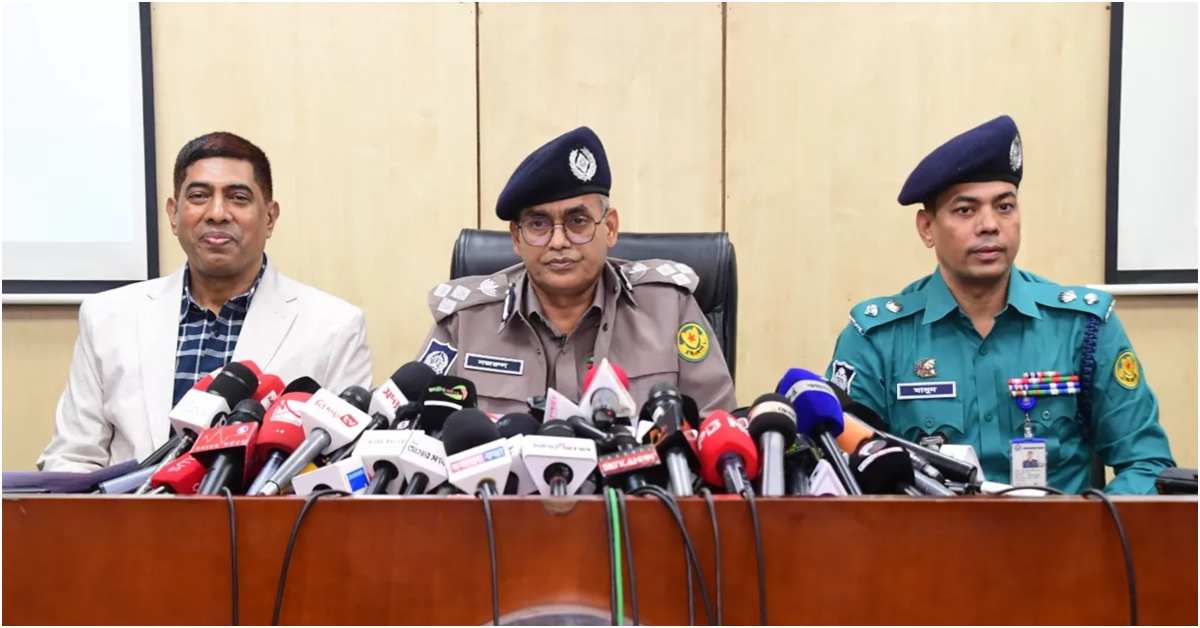 রাজধানীর মিন্টো রোডে ডিএমপির মিডিয়া সেন্টারে রবিবার সকালে আয়োজিত সংবাদ সম্মেলনে কথা বলেন অতিরিক্ত পুলিশ কমিশনার এস এন মো. নজরুল ইসলাম। ছবি: ডিএমপি