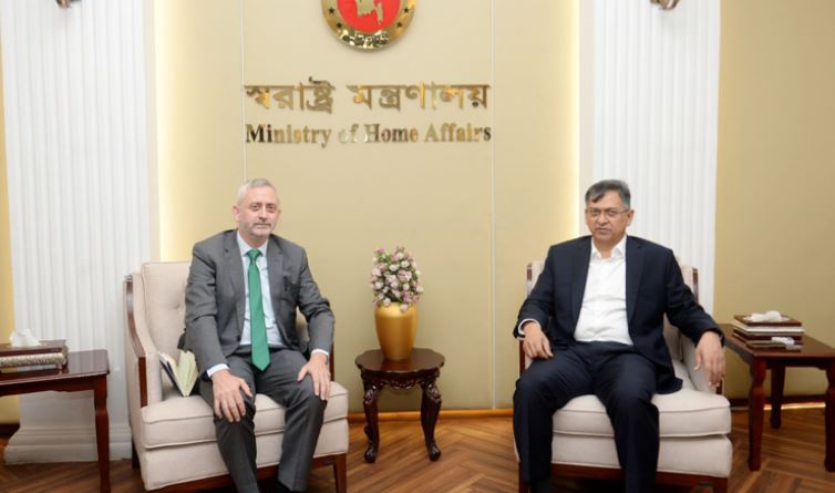সরকার পুলিশ কমিশন গঠনের পরিকল্পনা করছে: স্বরাষ্ট্রমন্ত্রী