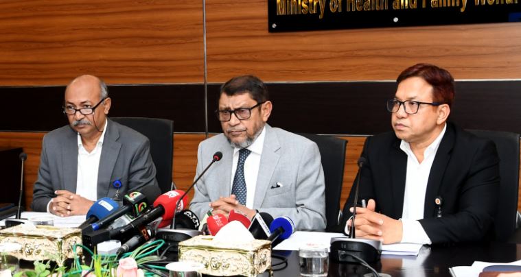 বন্যাকবলিত এলাকায় চিকিৎসক ও স্বাস্থ্যকর্মীদের ছুটি বাতিল: স্বাস্থ্যমন্ত্রী