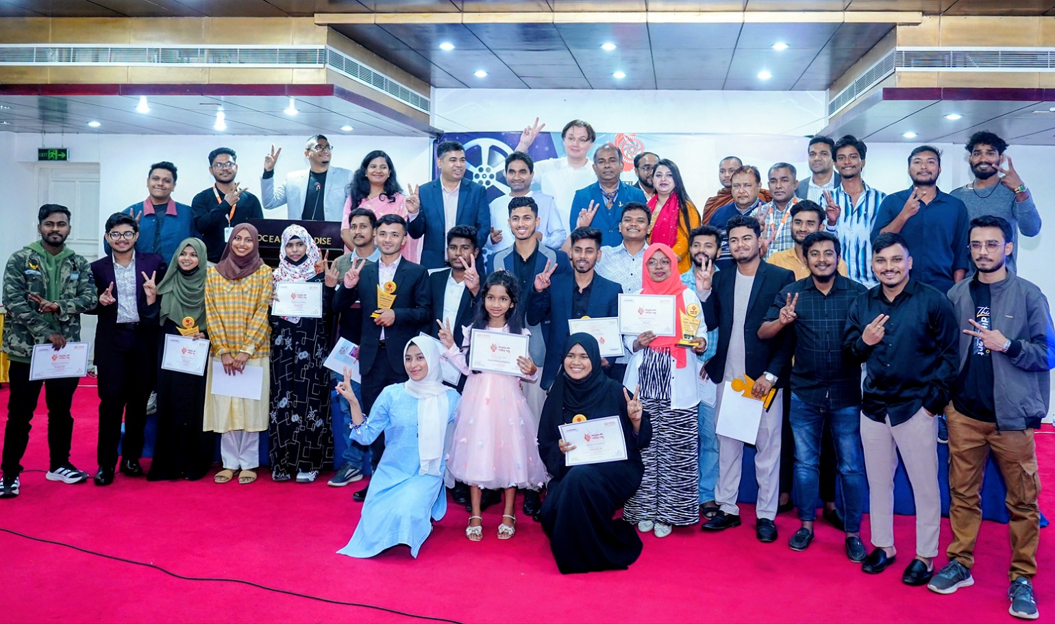 ফিল্মস ফর পিস ফাউন্ডেশনের ‘ক্যামেরায় গাঁথি, শান্তির গল্প-২৫’র প্রিমিয়ার